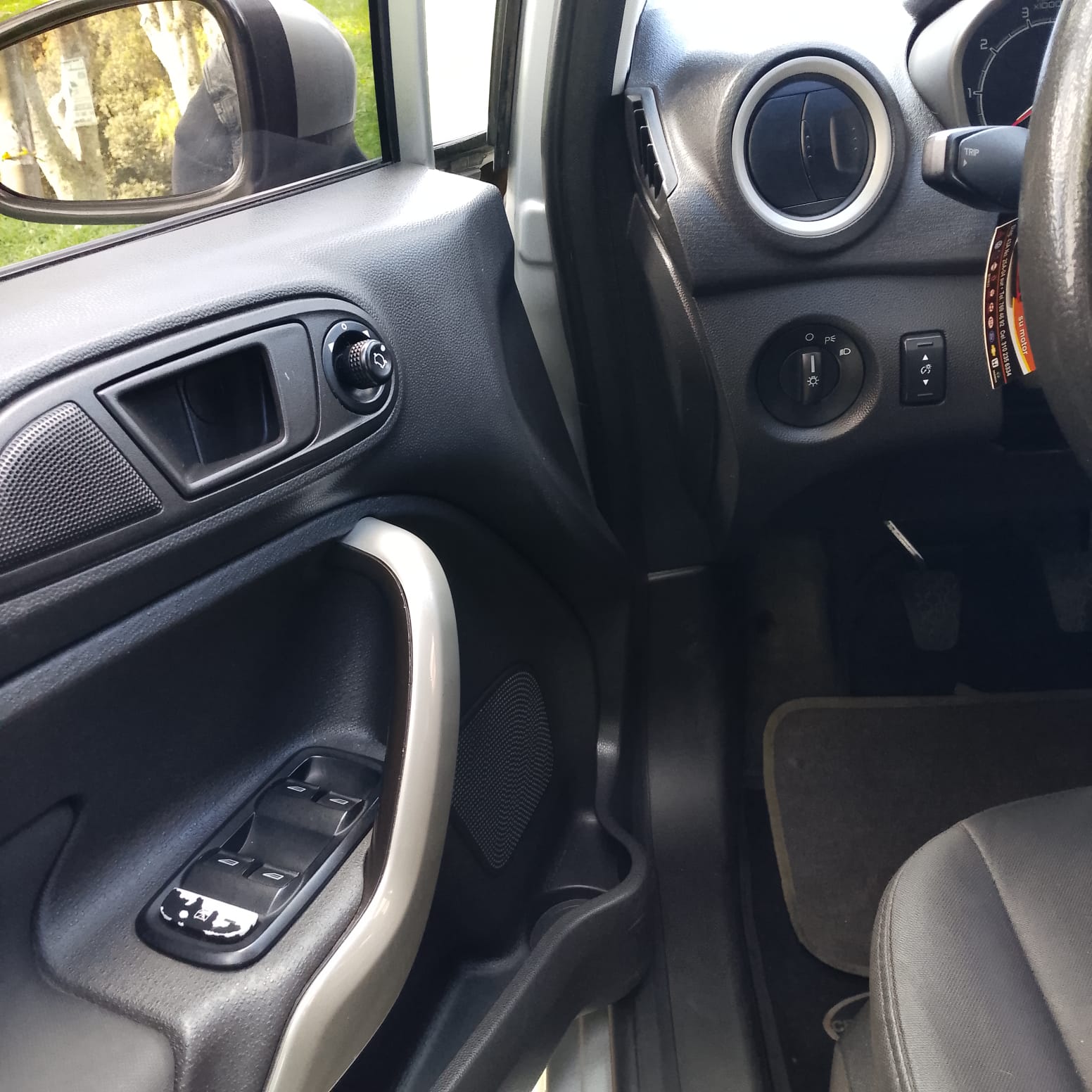 FORD FIESTA SE 2013 - Imagen 5