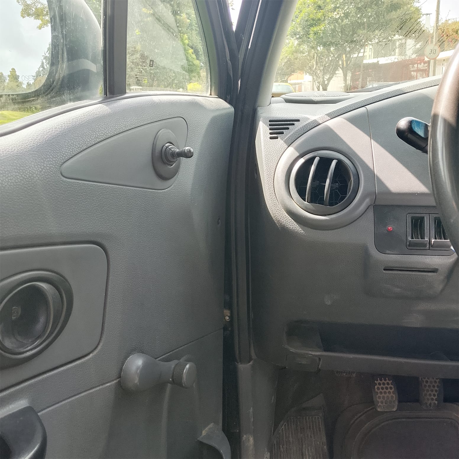 CHEVROLET SPARK LIFE 2011 - Imagen 5