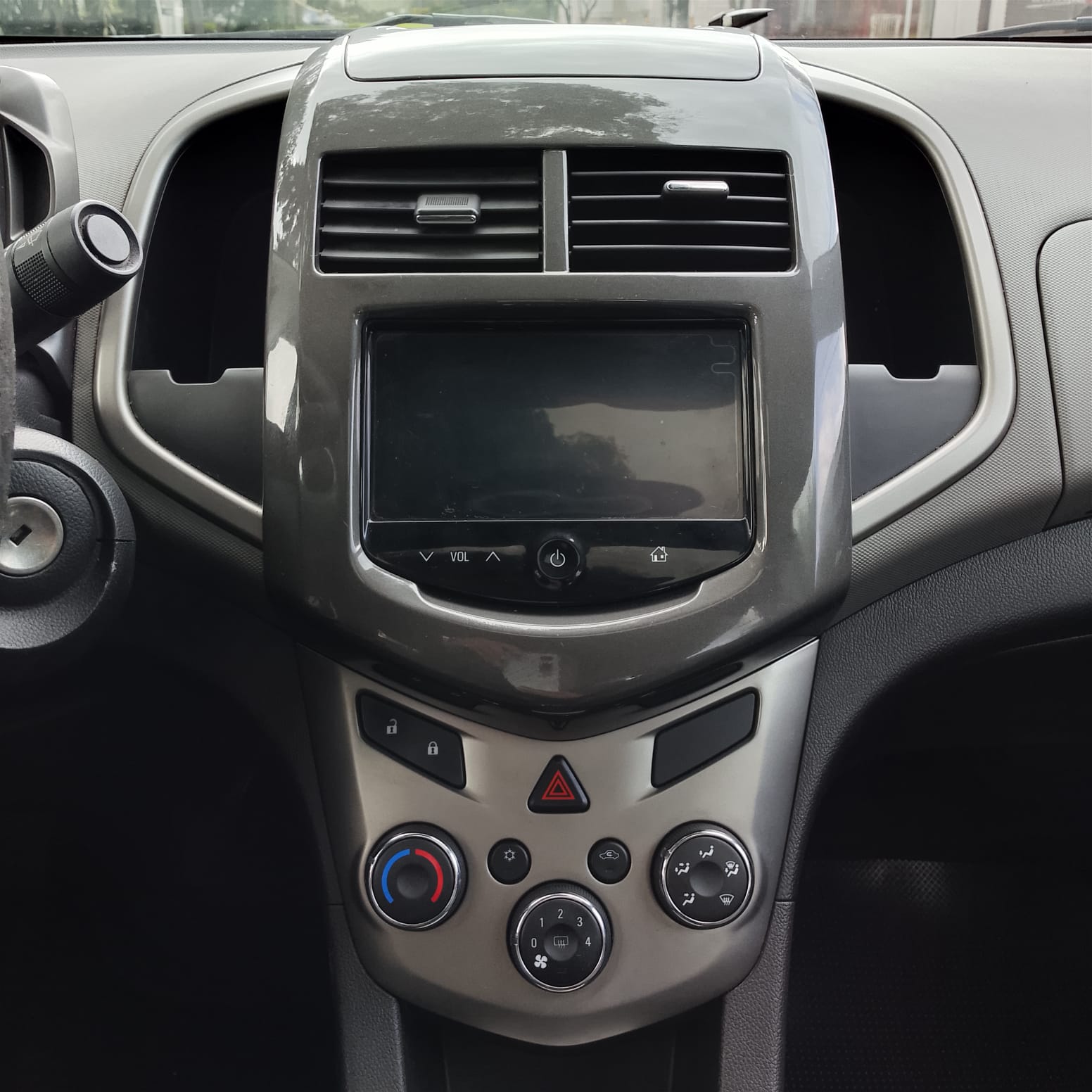 CHEVROLET SONIC LT 2014 - Imagen 6