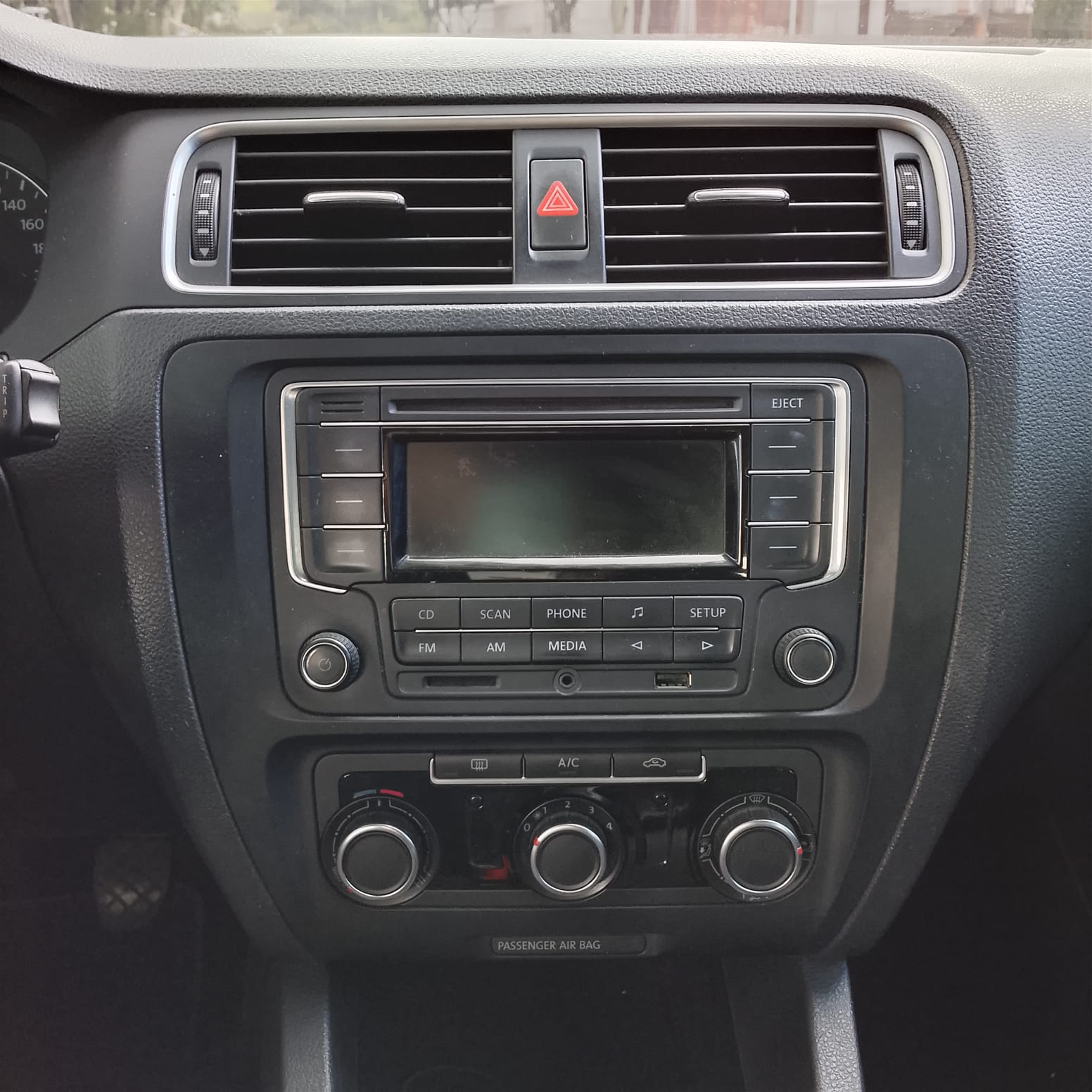 VOLKSWAGEN NUEVO JETTA 2014 - Imagen 6