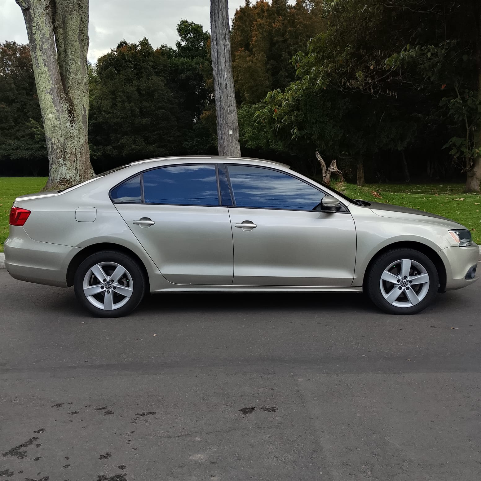 VOLKSWAGEN NUEVO JETTA 2014 - Imagen 12