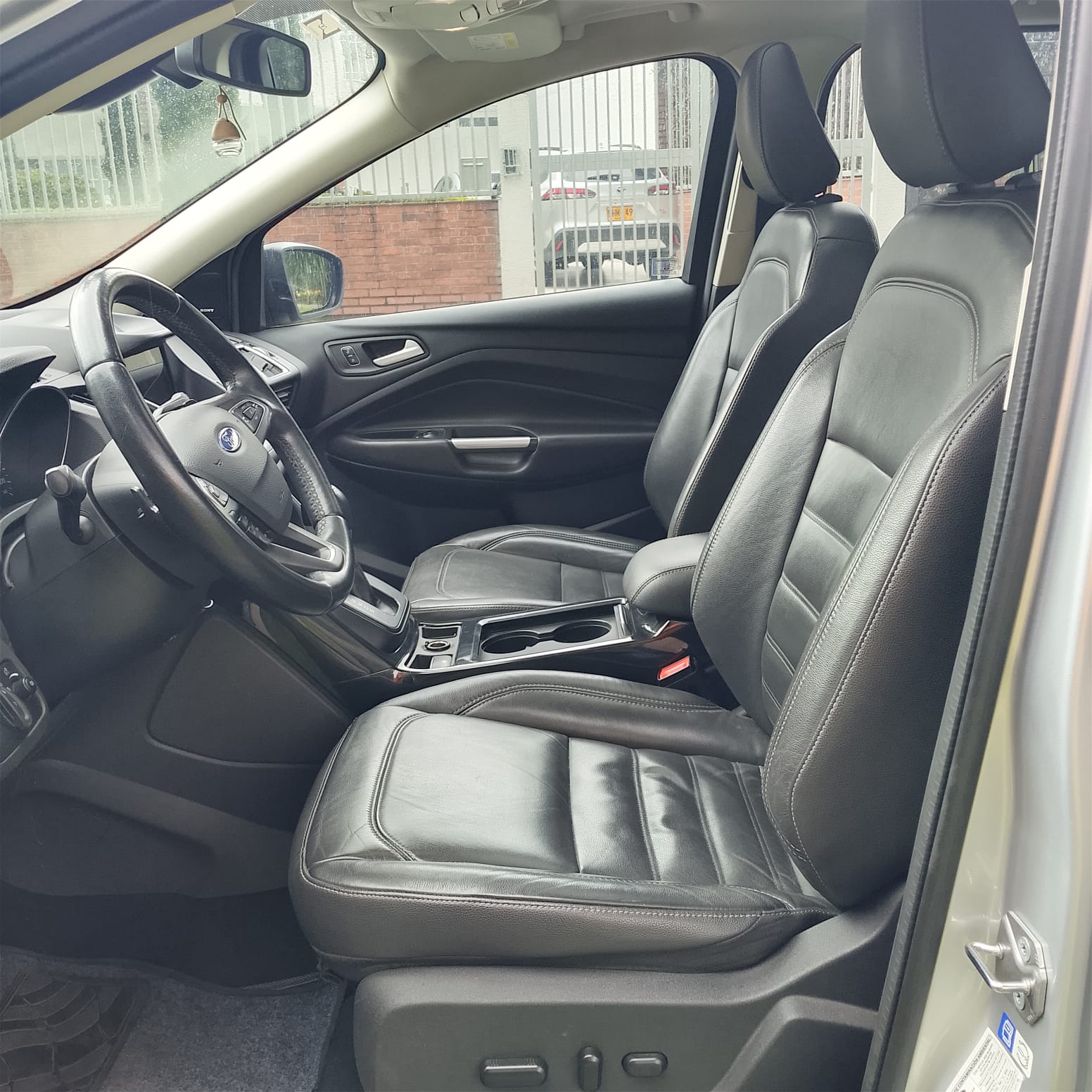 FORD ESCAPE 2017 - Imagen 9