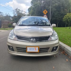NISSAN THIDA 2011