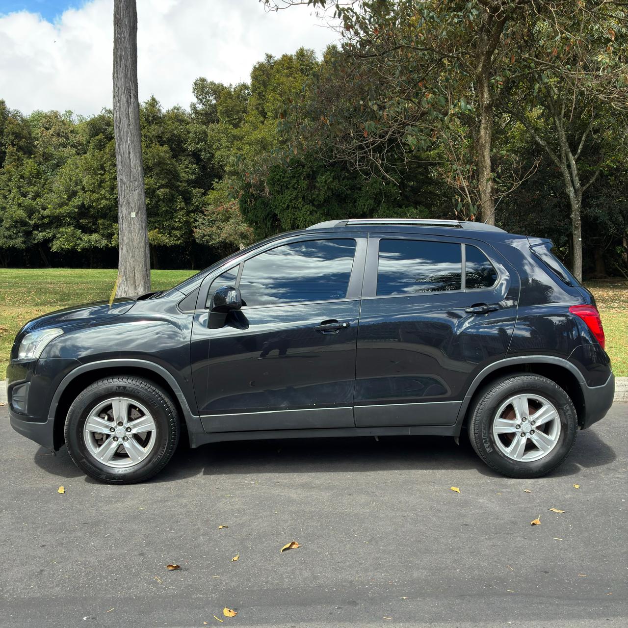 🚙 CHEVROLET TRACKER MECÁNICA 2013 1.8 GASOLINA – ÚNICO DUEÑO - Imagen 3