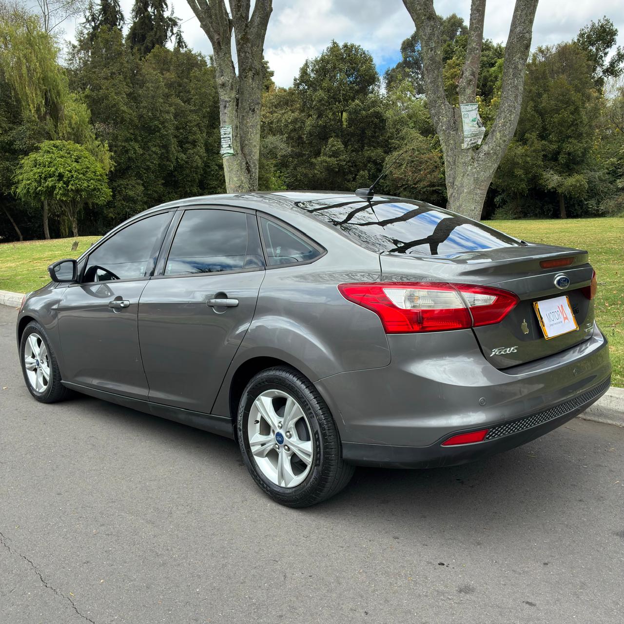 FORD FOCUS SE AUTOMÁTICO 2013 🚗🔥 - Imagen 12