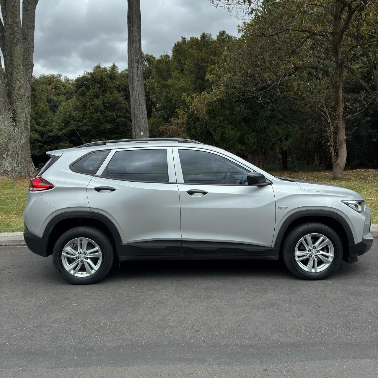 CHEVROLET TRACKER LS 2021 - Imagen 3